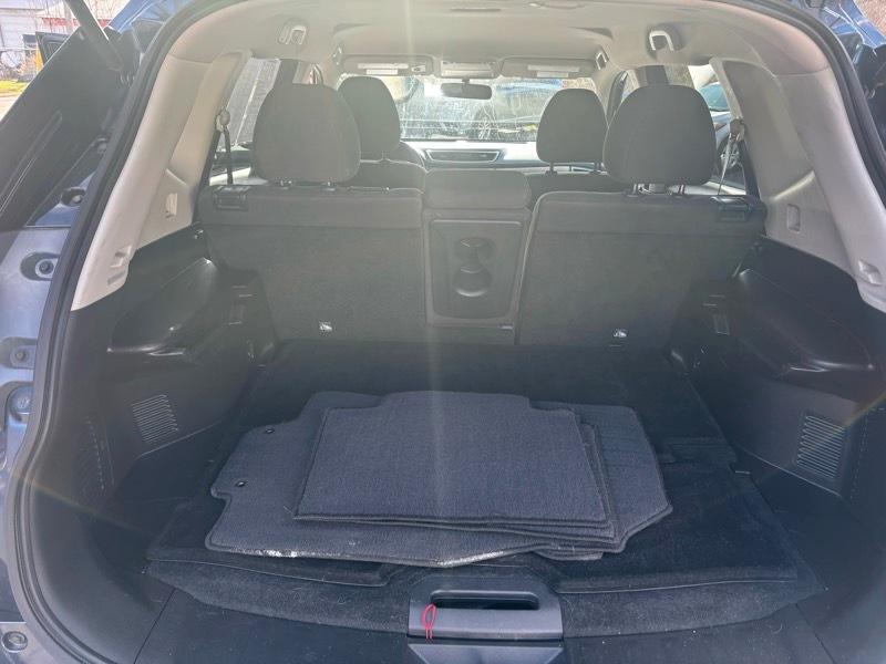 Nissan Rogue SV 4D SUV AWD 2016