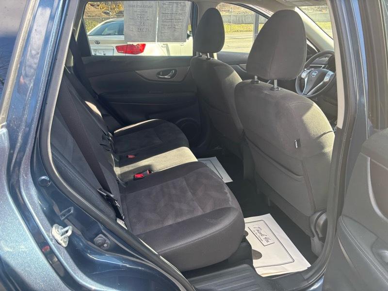 Nissan Rogue SV 4D SUV AWD 2016