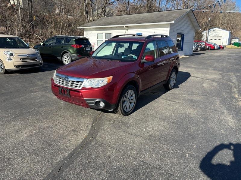 Subaru Forester 2.5X Premium 2011