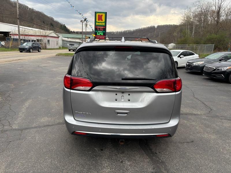 Chrysler Pacifica Touring-L 2019