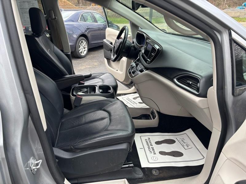 Chrysler Pacifica Touring-L 2019