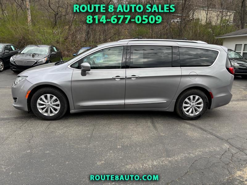 2019 Chrysler Pacifica Touring-L