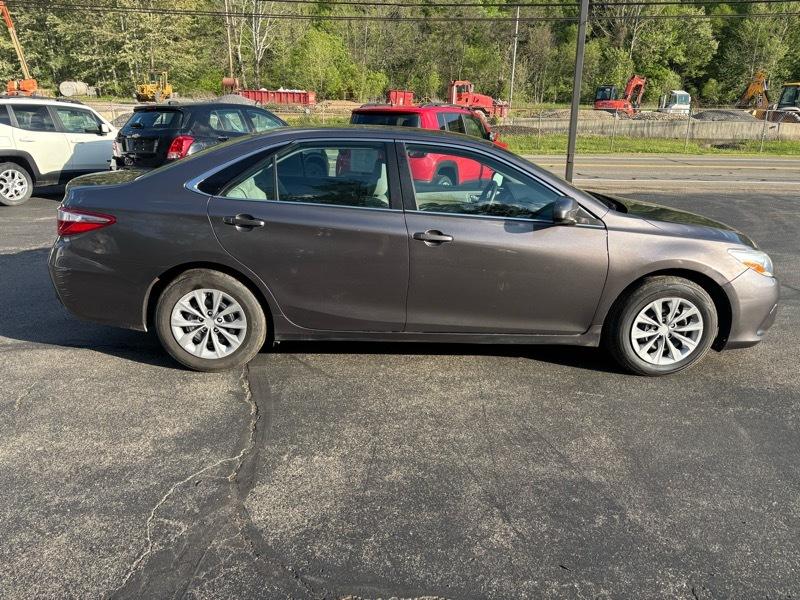 Toyota Camry LE 4D Sedan 2015