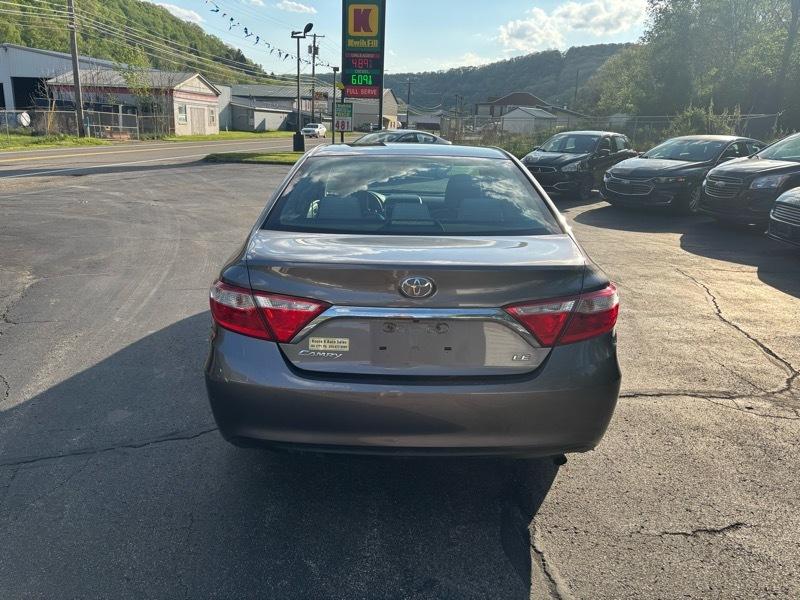 Toyota Camry LE 4D Sedan 2015