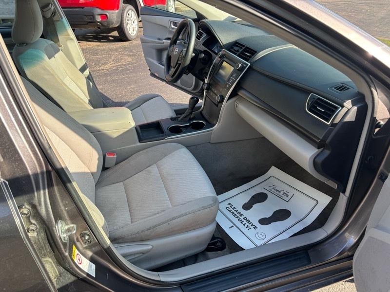 Toyota Camry LE 4D Sedan 2015