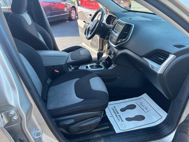 Jeep Cherokee Latitude 4WD 2014