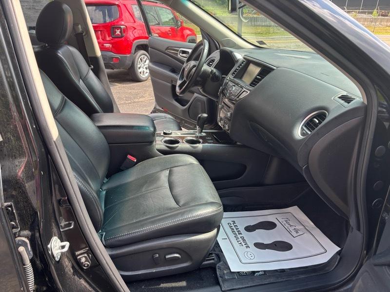 Nissan Pathfinder Platinum 4WD 2016