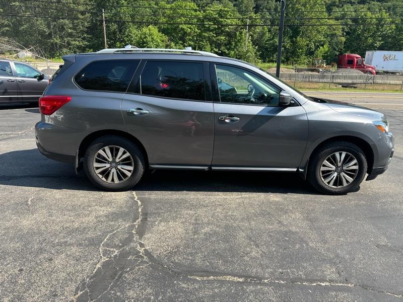 Nissan Pathfinder S 4D SUV 4WD 2018