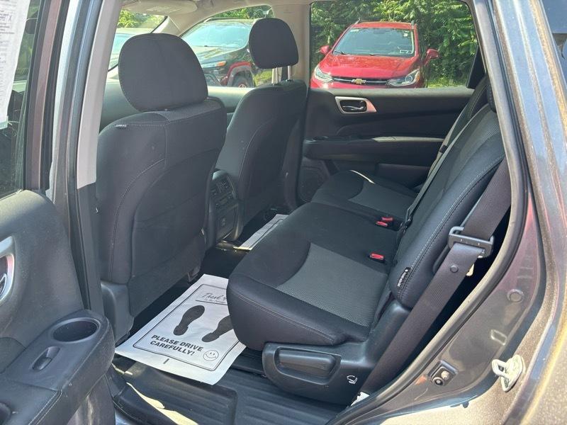 Nissan Pathfinder S 4D SUV 4WD 2018