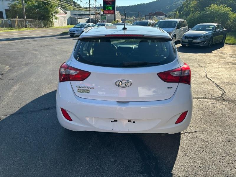 Hyundai Elantra GT A/T 2015