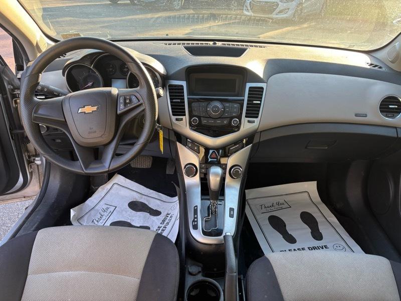 Chevrolet Cruze LS Auto 2014