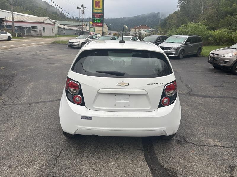 Chevrolet Sonic LT Auto 5-Door 2016