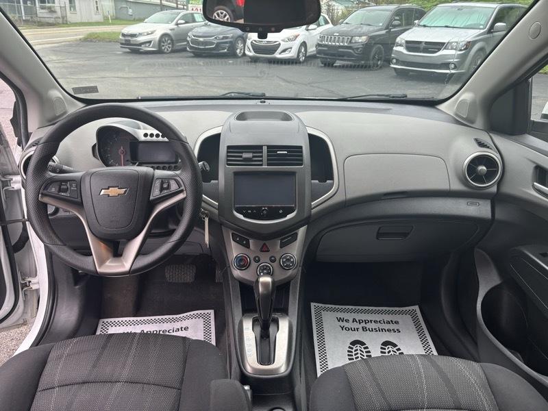 Chevrolet Sonic LT Auto 5-Door 2016