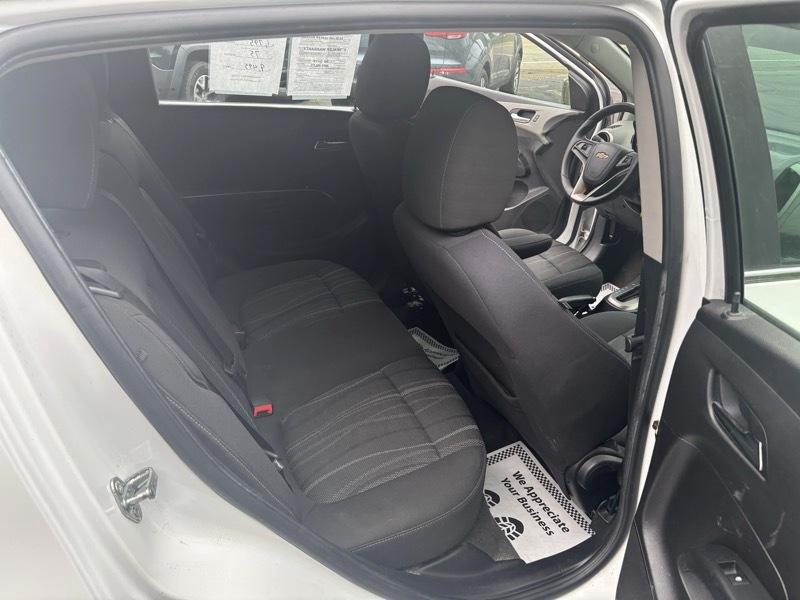 Chevrolet Sonic LT Auto 5-Door 2016