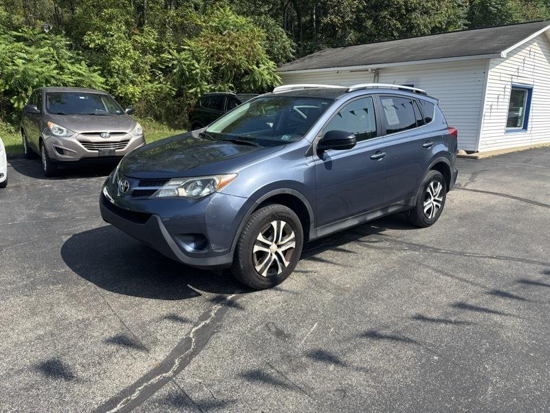Toyota RAV4 LE AWD 2013
