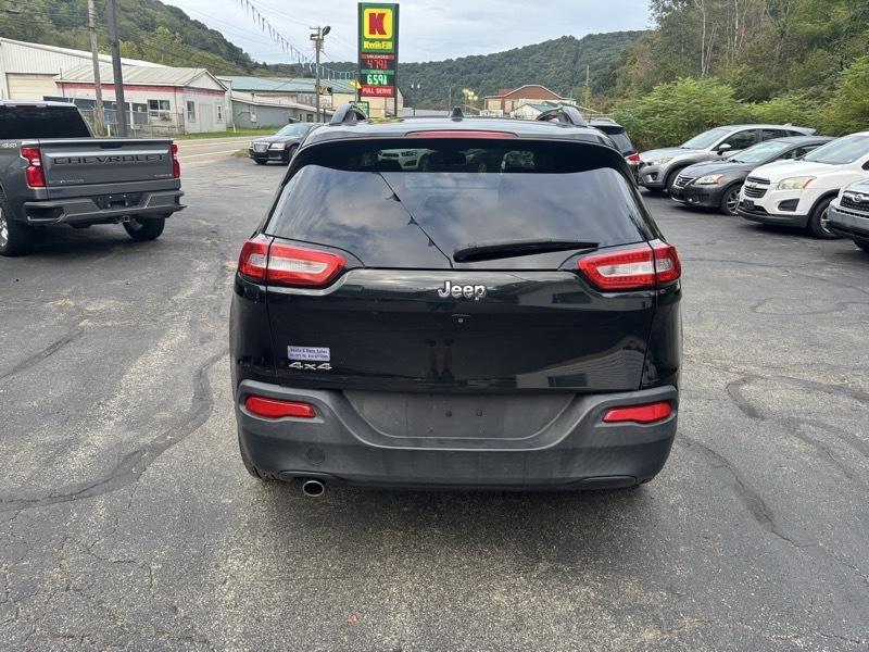 Jeep Cherokee Sport 4WD 2016