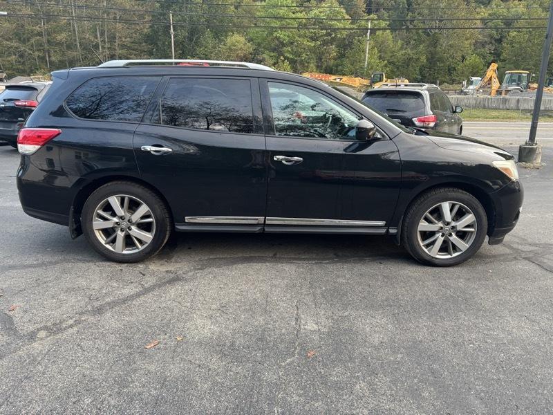 Nissan Pathfinder Platinum 4WD 2016
