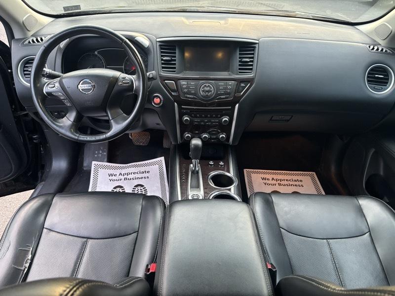 Nissan Pathfinder Platinum 4WD 2016