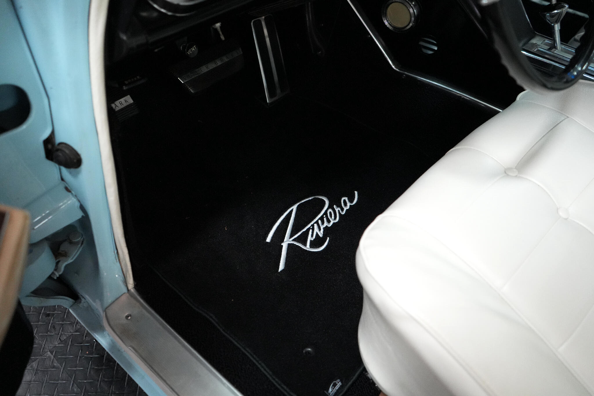 1963 Buick Riviera 51