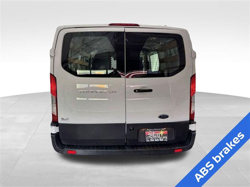 Ford Transit Cargo Van T-250 130" Low Rf 9070 GVWR RWD 2023 Ford Transit Cargo Van T-250 130" Low Rf 9070 GVWR RWD 2023