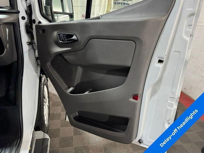 Ford Transit Cargo Van T-250 130" Low Rf 9070 GVWR RWD 2023 Ford Transit Cargo Van T-250 130" Low Rf 9070 GVWR RWD 2023
