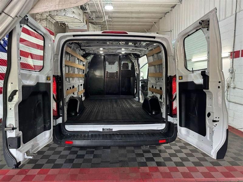 Ford Transit Cargo Van T-250 130" Low Rf 9070 GVWR RWD 2023 Ford Transit Cargo Van T-250 130" Low Rf 9070 GVWR RWD 2023