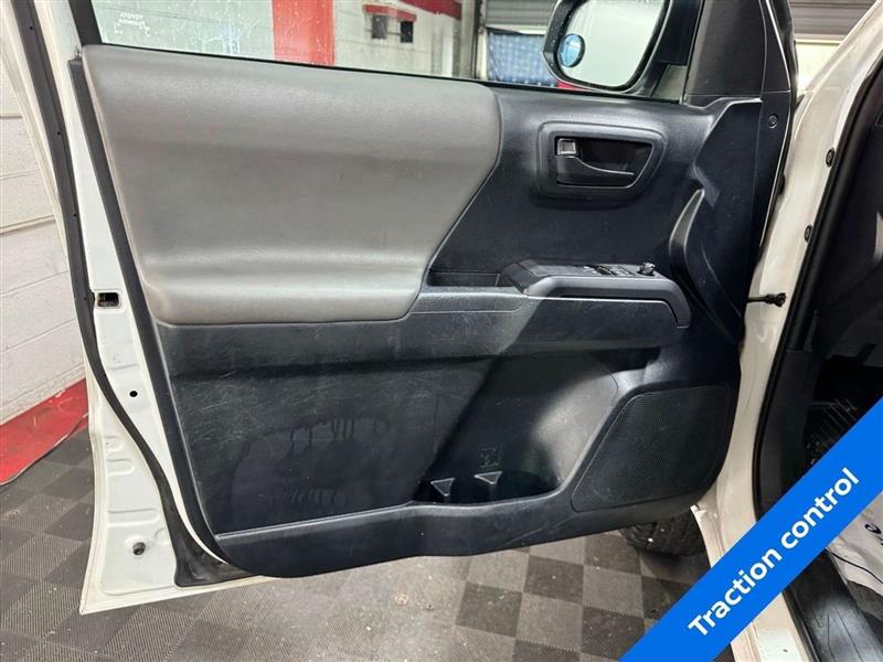 Toyota Tacoma 2WD SR5 Access Cab 6' Bed I4 AT (Natl) 2019 Toyota Tacoma 2WD SR5 Access Cab 6' Bed I4 AT (Natl) 2019