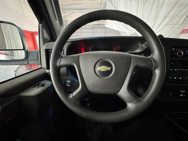 Chevrolet Express Cargo Van RWD 3500 135" 2020 Chevrolet Express Cargo Van RWD 3500 135" 2020