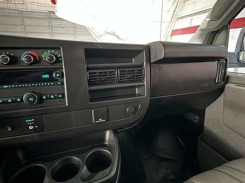 Chevrolet Express Cargo Van RWD 3500 135" 2020 Chevrolet Express Cargo Van RWD 3500 135" 2020