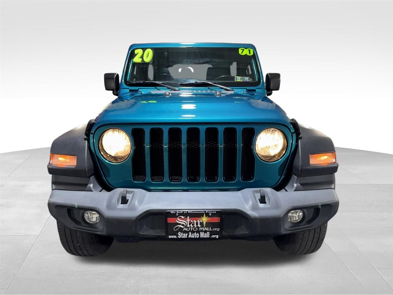 2020 Jeep Wrangler Unlimited Sport Altitude photo 2