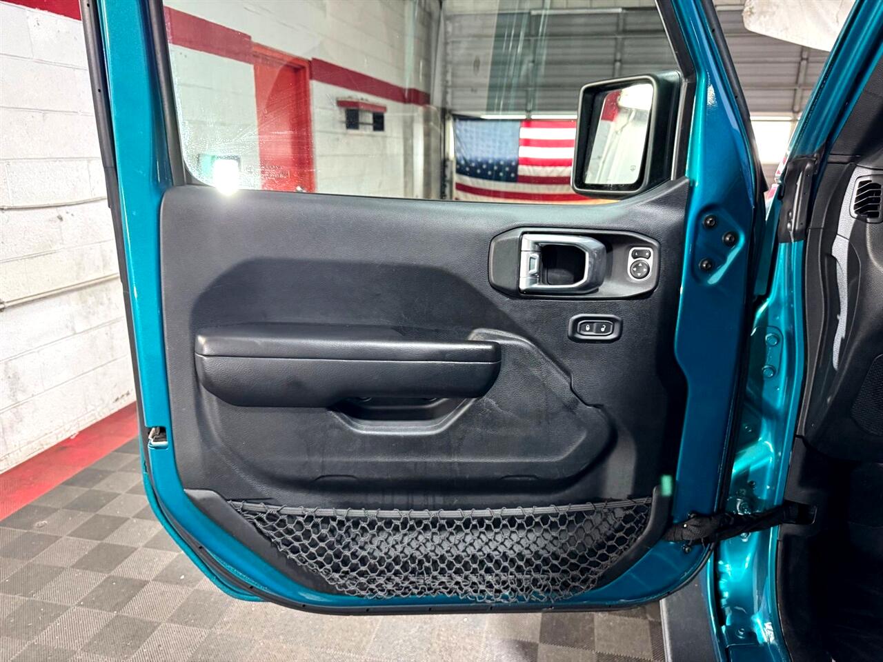 2020 Jeep Wrangler Unlimited Sport Altitude photo 11
