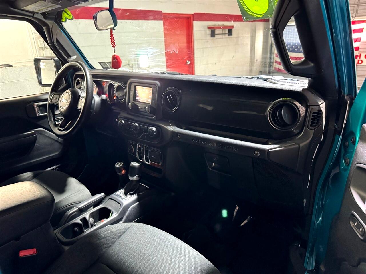 2020 Jeep Wrangler Unlimited Sport Altitude photo 24