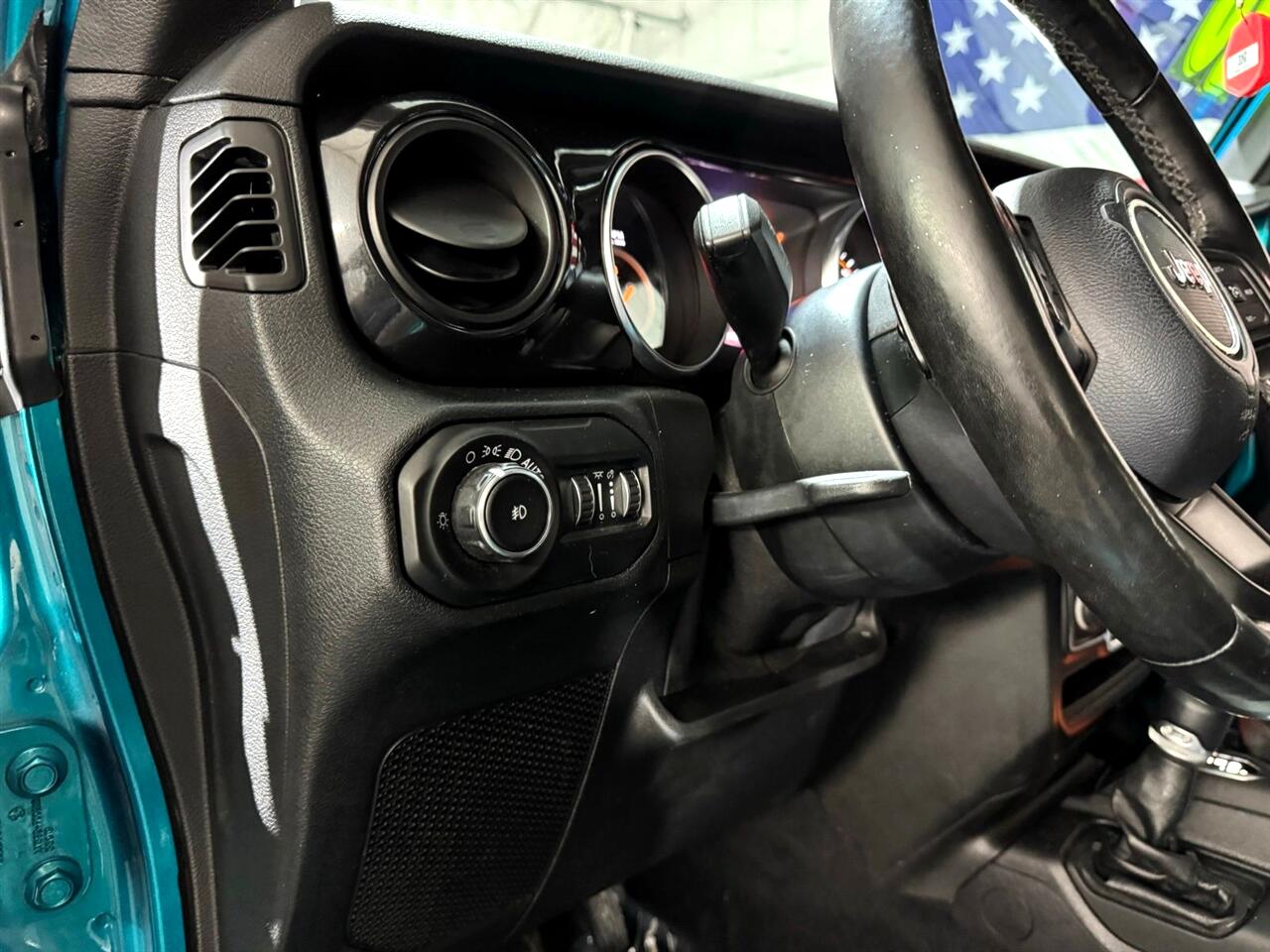 2020 Jeep Wrangler Unlimited Sport Altitude photo 25