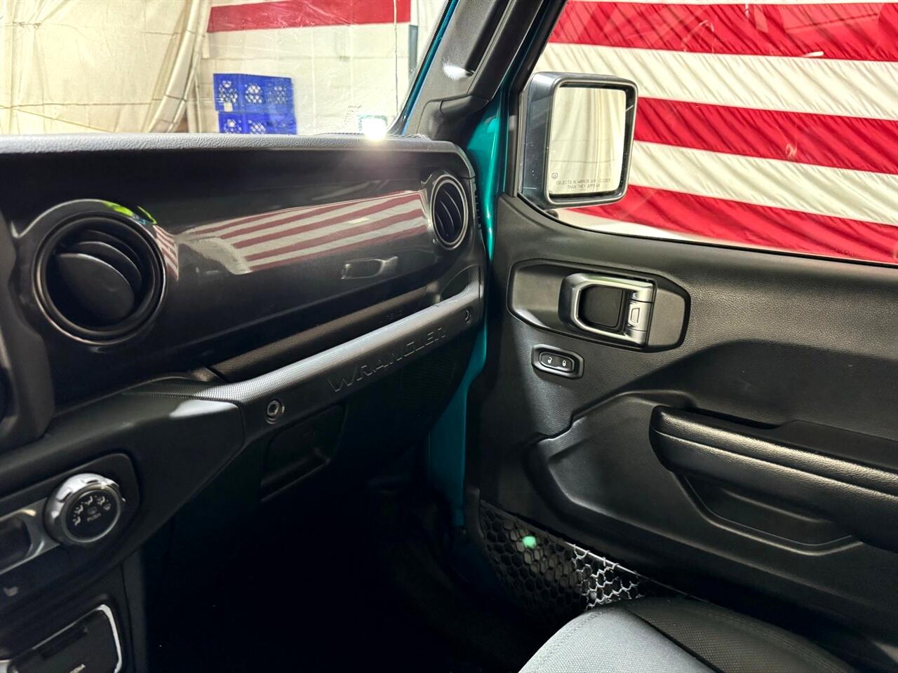 2020 Jeep Wrangler Unlimited Sport Altitude photo 28