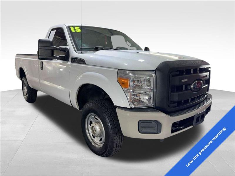 Ford Super Duty F-250 SRW 4WD Reg Cab 137" XLT 2015 Ford Super Duty F-250 SRW 4WD Reg Cab 137" XLT 2015
