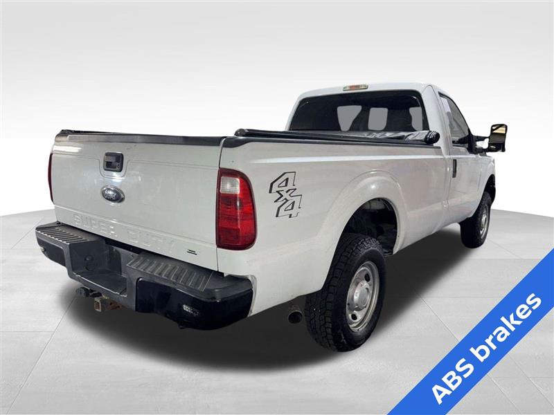 Ford Super Duty F-250 SRW 4WD Reg Cab 137" XLT 2015 Ford Super Duty F-250 SRW 4WD Reg Cab 137" XLT 2015