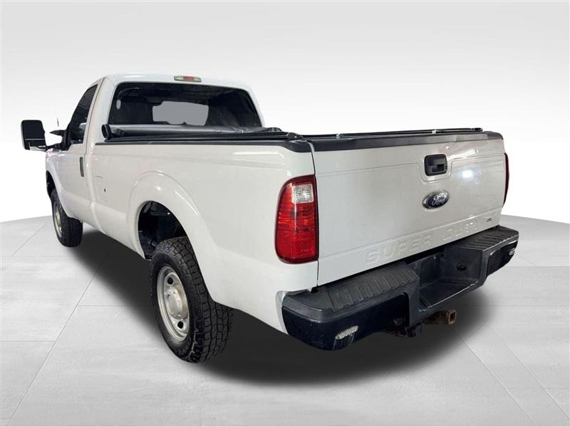 Ford Super Duty F-250 SRW 4WD Reg Cab 137" XLT 2015 Ford Super Duty F-250 SRW 4WD Reg Cab 137" XLT 2015