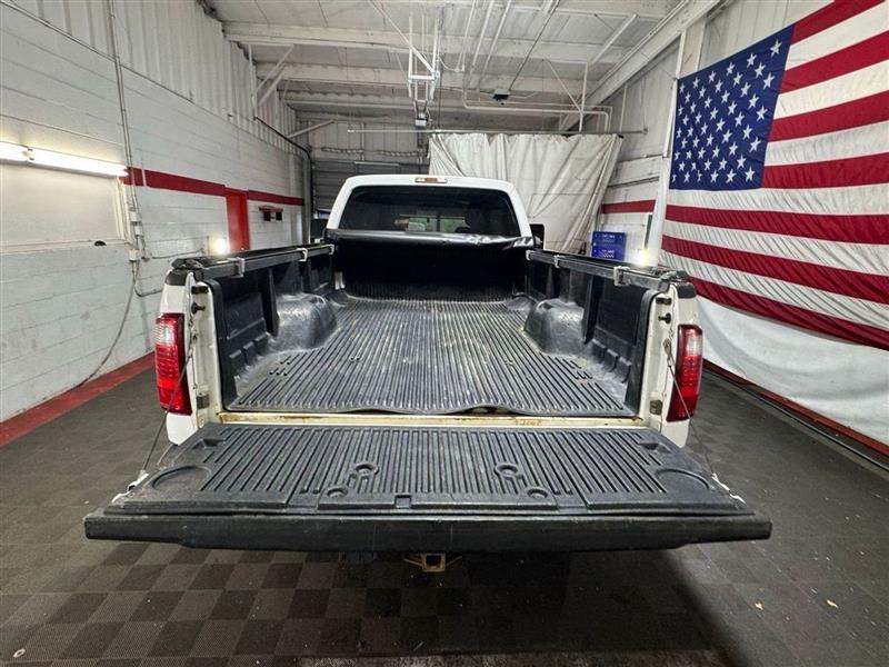 Ford Super Duty F-250 SRW 4WD Reg Cab 137" XLT 2015 Ford Super Duty F-250 SRW 4WD Reg Cab 137" XLT 2015