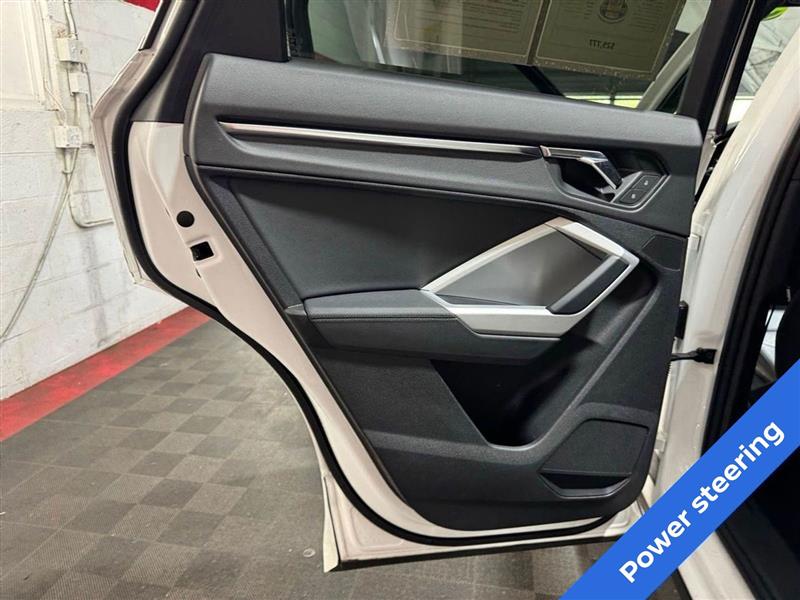 Audi Q3 S line Premium 45 TFSI quattro 2022 Audi Q3 S line Premium 45 TFSI quattro 2022