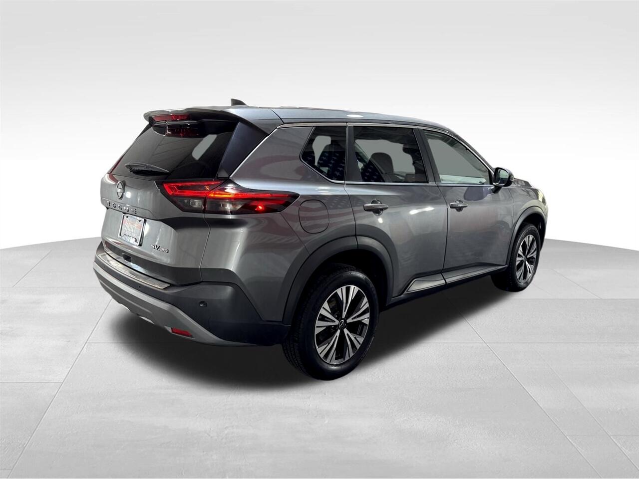 2022 Nissan Rogue AWD SV photo 4