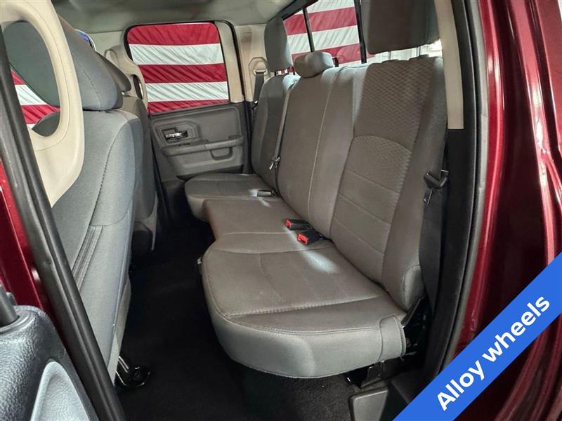 RAM 1500 SLT 4x4 Quad Cab 6'4" Box 2018 RAM 1500 SLT 4x4 Quad Cab 6'4" Box 2018