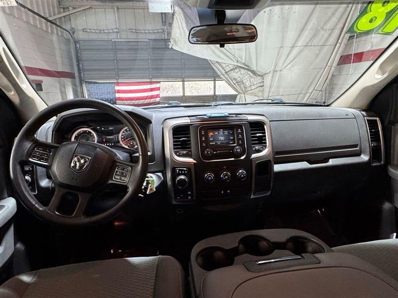 RAM 1500 SLT 4x4 Quad Cab 6'4" Box 2018 RAM 1500 SLT 4x4 Quad Cab 6'4" Box 2018