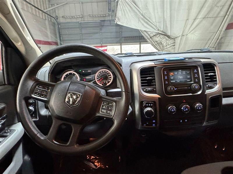 RAM 1500 SLT 4x4 Quad Cab 6'4" Box 2018 RAM 1500 SLT 4x4 Quad Cab 6'4" Box 2018