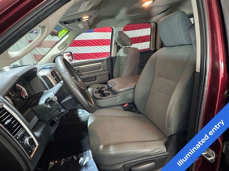 RAM 1500 SLT 4x4 Quad Cab 6'4" Box 2018 RAM 1500 SLT 4x4 Quad Cab 6'4" Box 2018