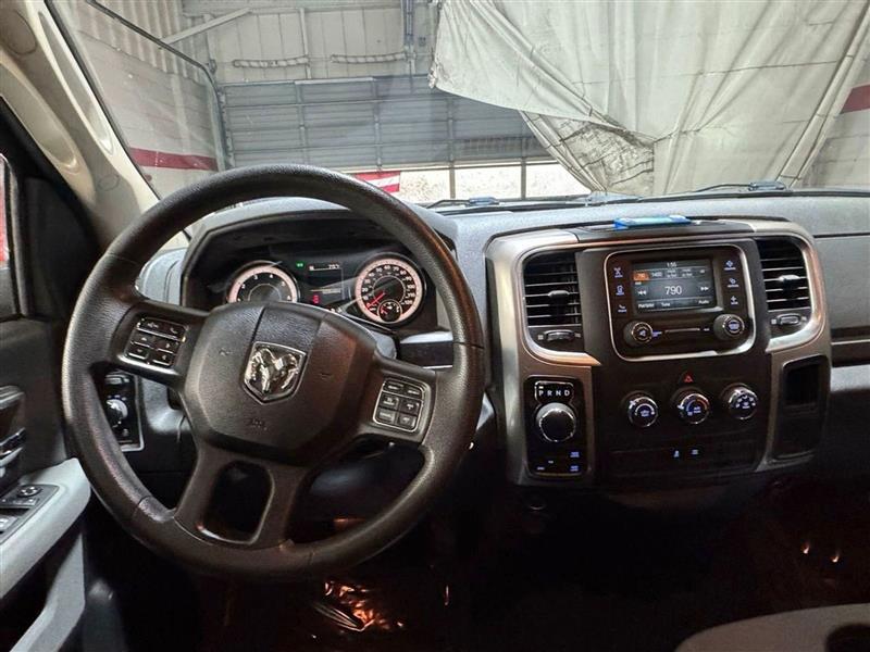 RAM 1500 SLT 4x4 Quad Cab 6'4" Box 2018 RAM 1500 SLT 4x4 Quad Cab 6'4" Box 2018