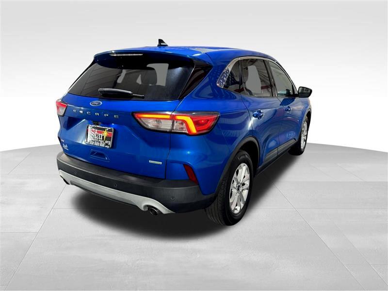 2020 Ford Escape SE photo 4