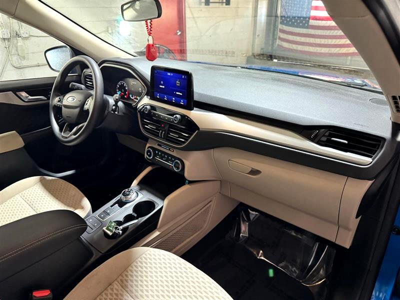2020 Ford Escape SE photo 12