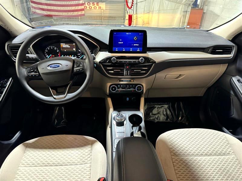 2020 Ford Escape SE photo 14