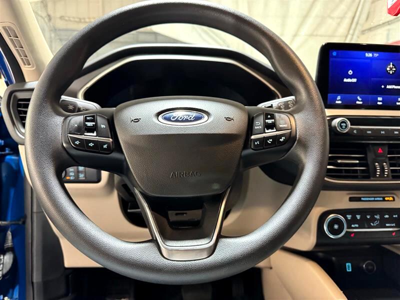 2020 Ford Escape SE photo 18
