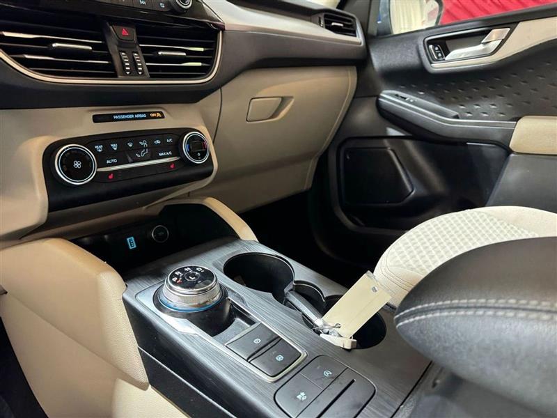 Ford Escape SE FWD 2020 Ford Escape SE FWD 2020